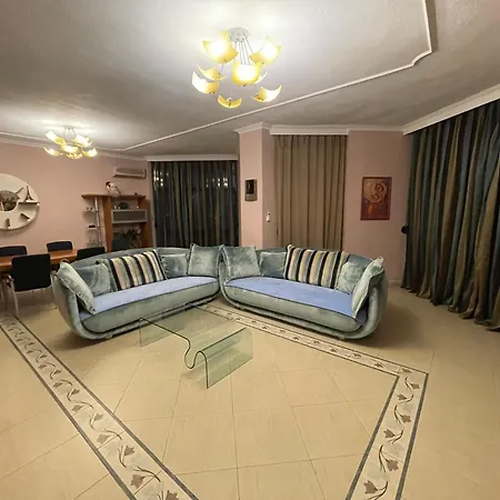 Apartment Mak *